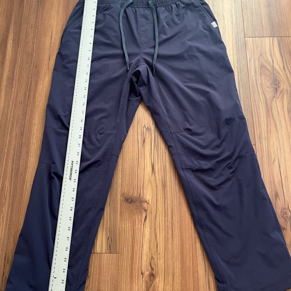 L.L. Bean Men's Dark Blue Joggers
